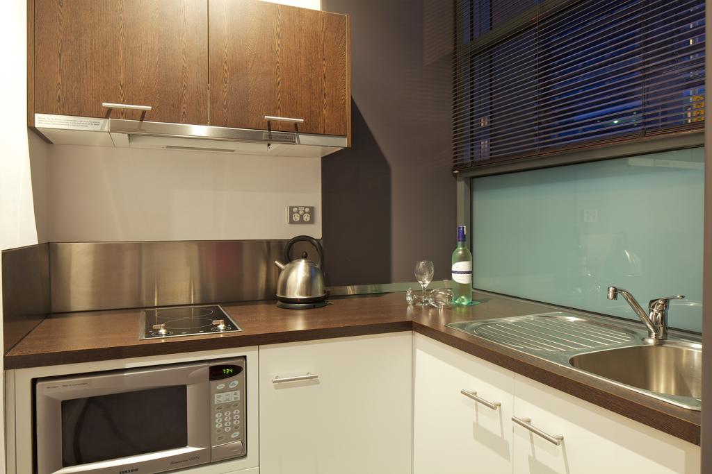 Deluxe Studio